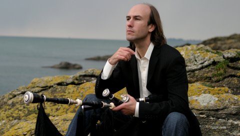 Carlos nunez, горизонт, взгляд, куртка, камни