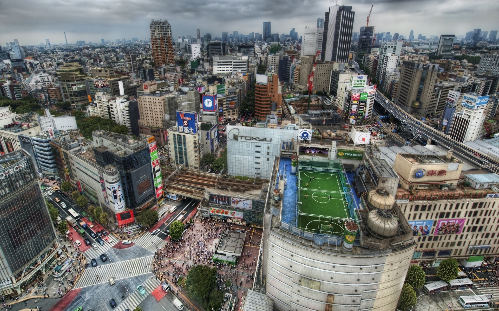 Картинки Tokyo, дом, футбол, метрополис, поле, люди, крыши, толпы, Япония, дорога, hdr фото и обои на рабочий стол