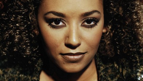 Melanie brown, девушка, певица, актриса, брюнетка, лицо, глаза, губы, черный