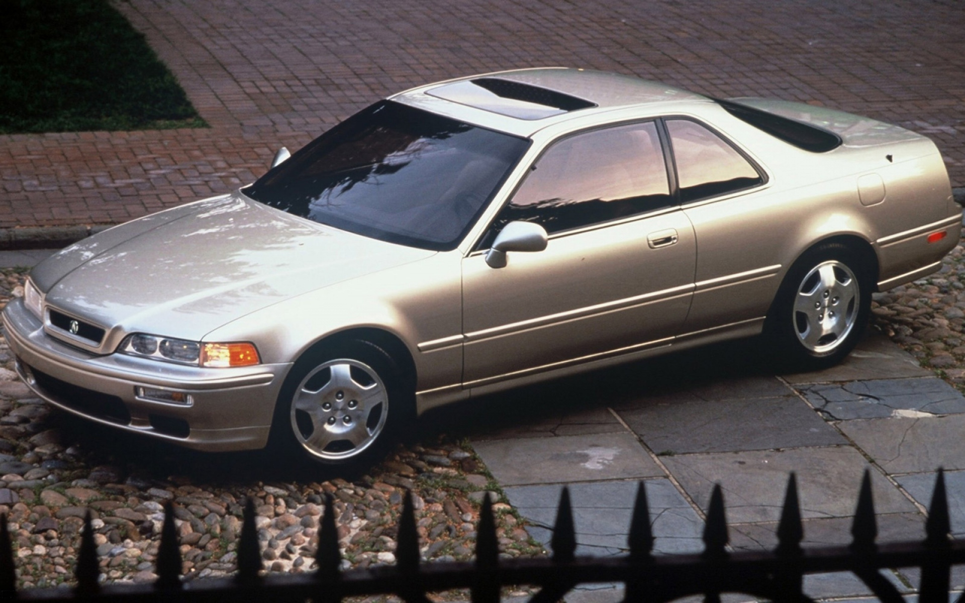 Картинки Acura, легенда, купе, металлик серый, вид сбоку, спорт, авто фото и обои на рабочий стол