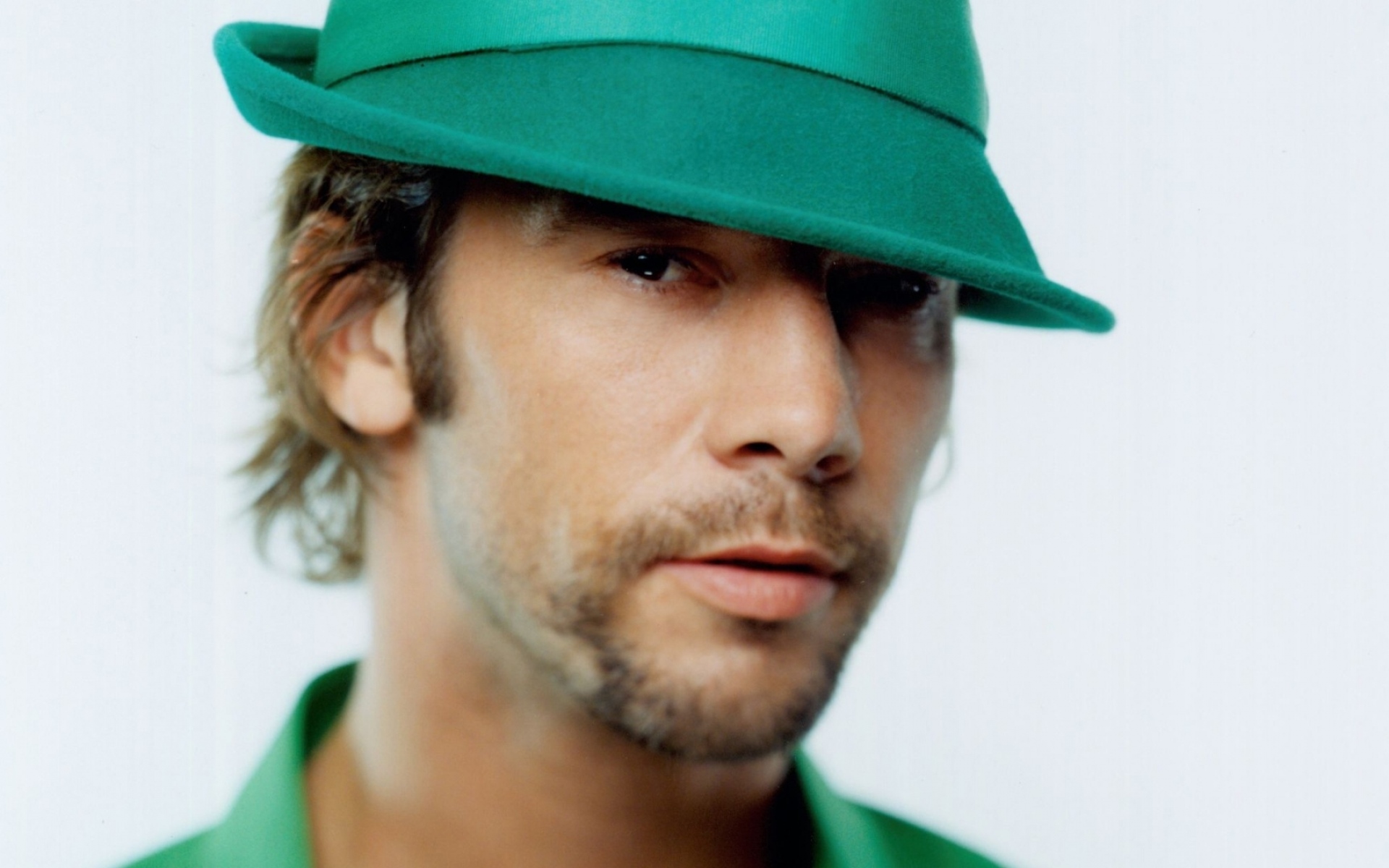 Картинки Jamiroquai, шляпа, лицо, взгляд, щетина фото и обои на рабочий стол