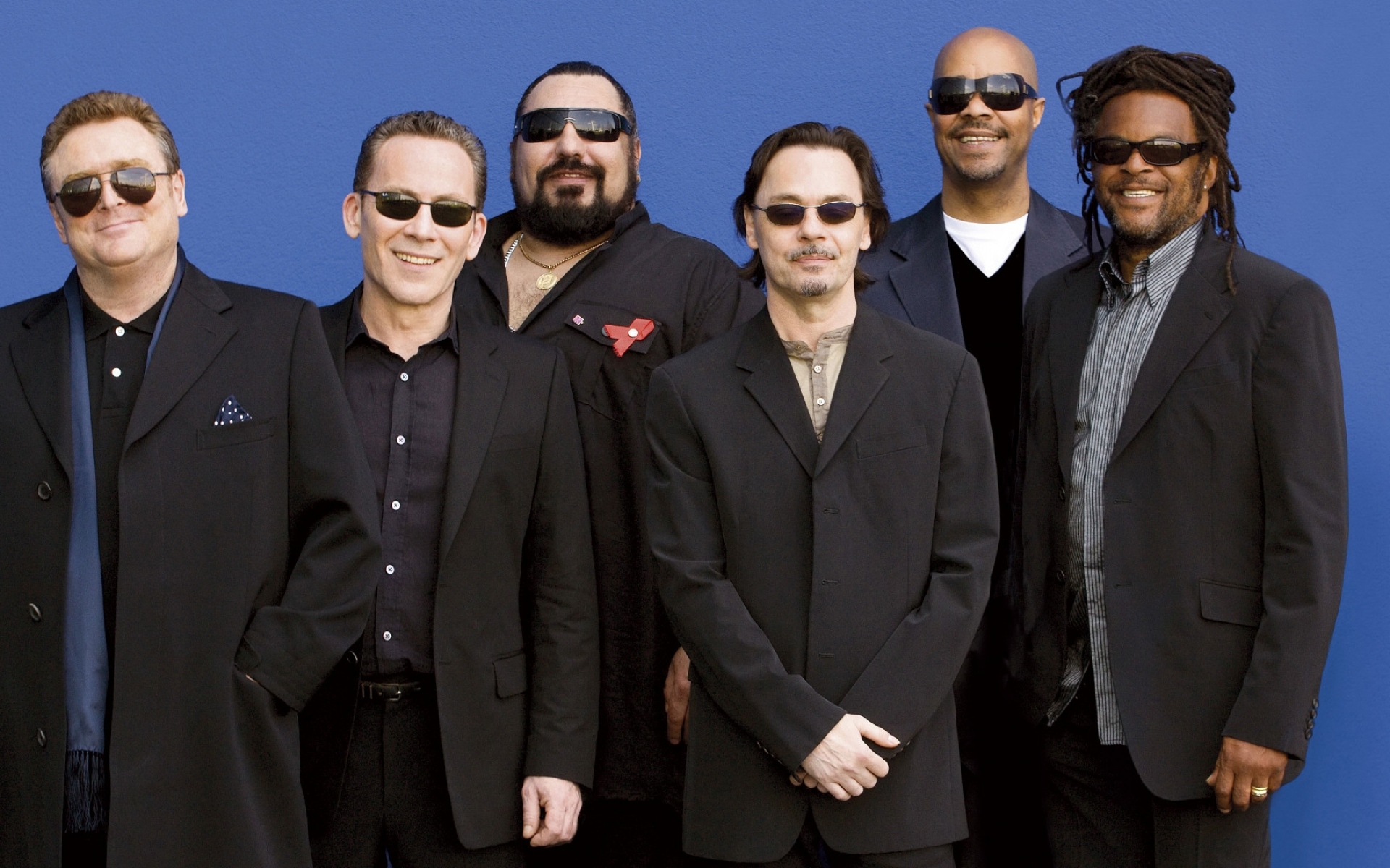 Картинки Ub40, очки, костюмы, куртки, улыбка фото и обои на рабочий стол