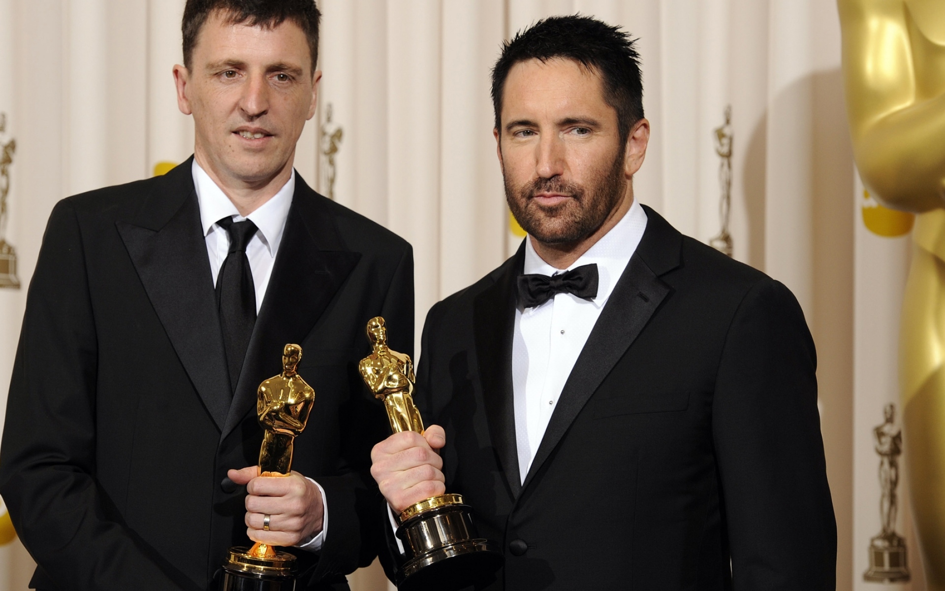 Картинки Trent reznor, atticus ross, oscar, награда, костюмы фото и обои на рабочий стол
