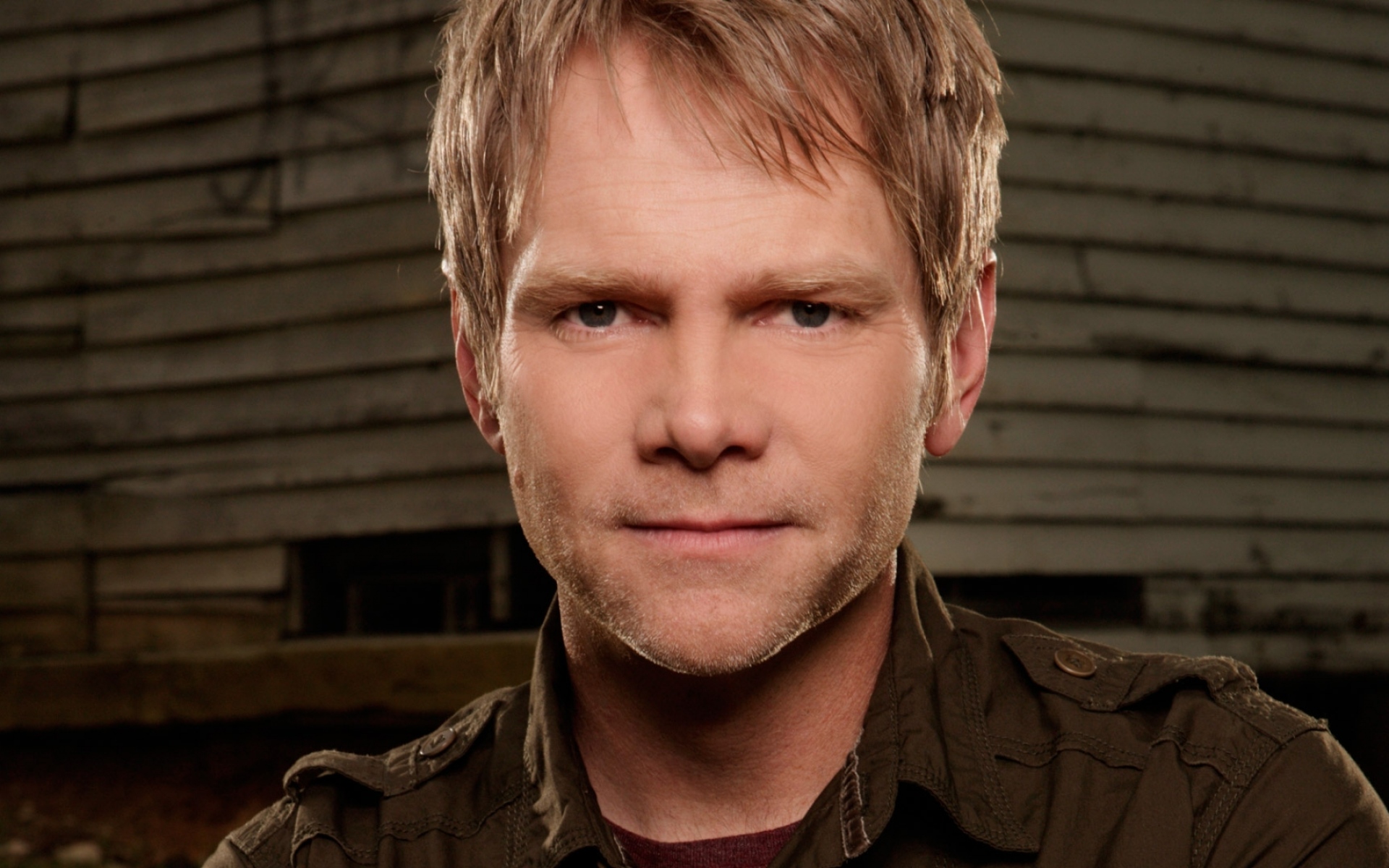 Картинки Steven curtis chapman, лицо, взгляд, рубашка, глаза фото и обои на рабочий стол