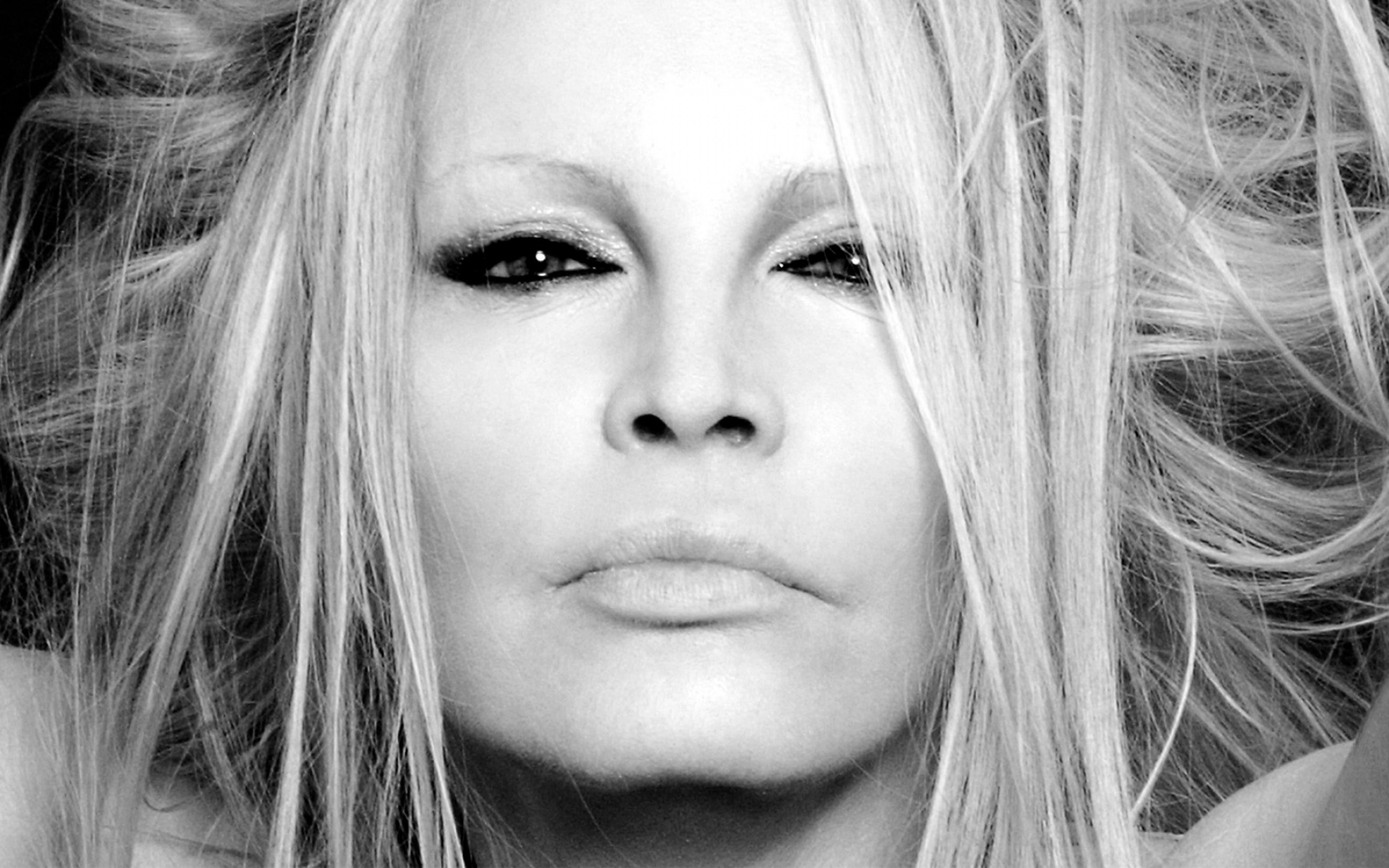 Картинки Patty pravo, девушка, лицо, взгляд, блондинка фото и обои на рабочий стол
