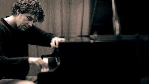 Michiel borstlap, royal, man, keys, look