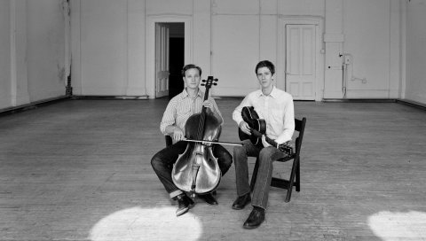 Ben sollee, daniel martin moore, гитара, виолончель, комната