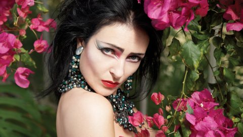 Siouxsie и banshees, девушка, jewerly, цветы, макияж