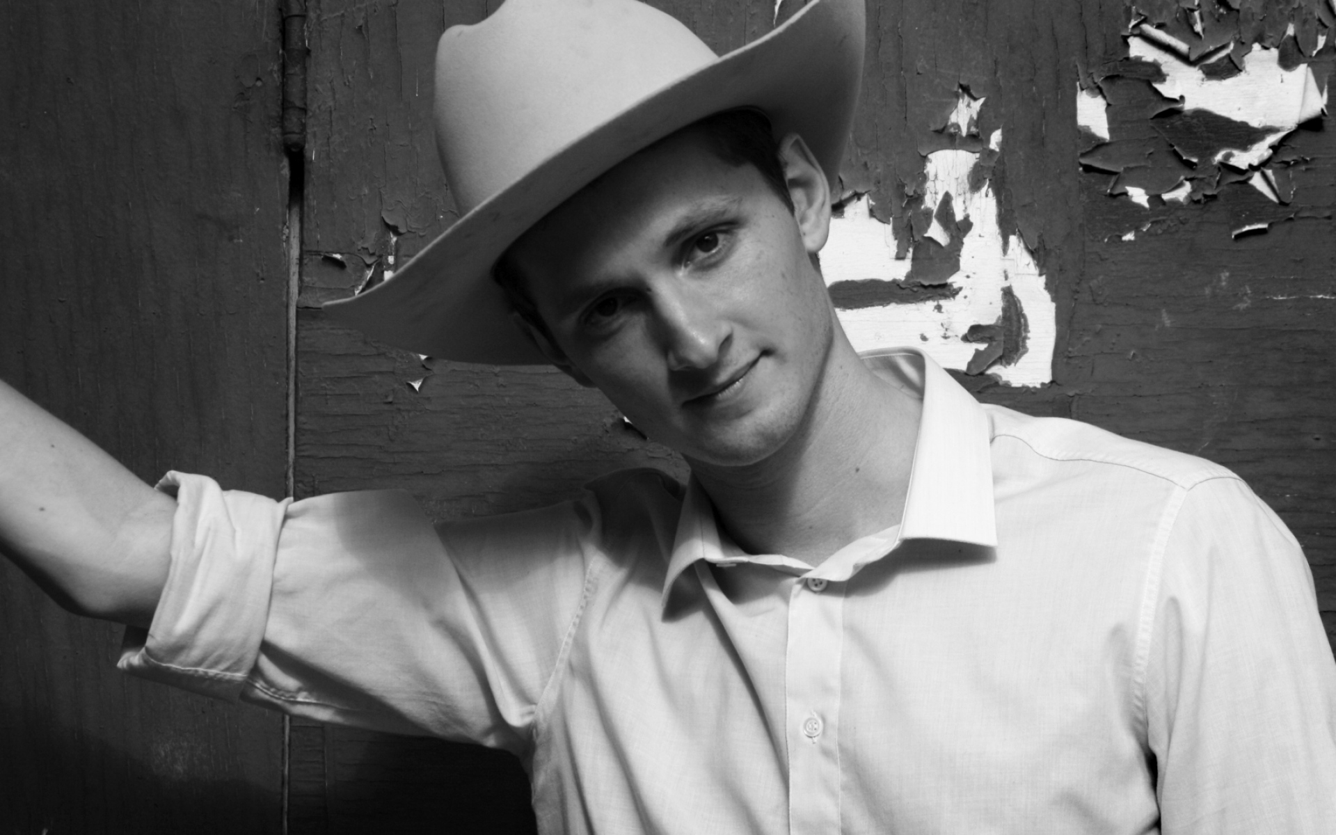 Картинки Sam amidon, шляпа, рубашка, лицо, рука фото и обои на рабочий стол