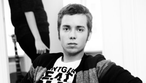 Mads langer, мужчина, лицо, взгляд, рука