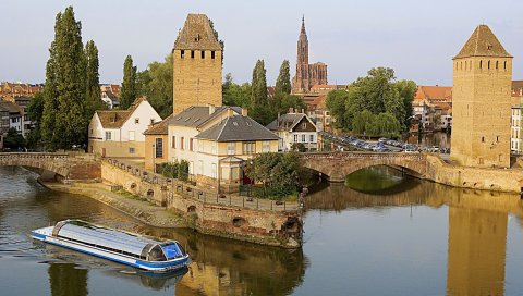 Elsass, Страсбург, Франция, замок