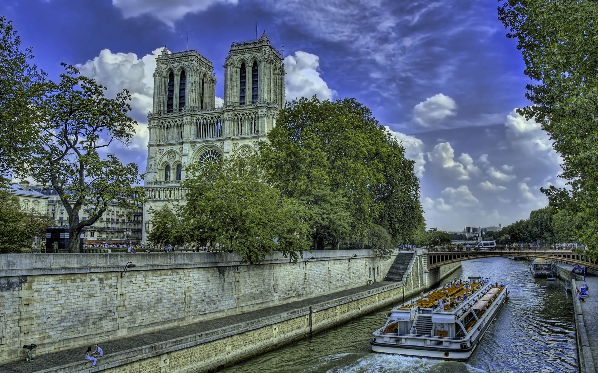 Картинки Река, здание, прогулка, набережная, деревья, корабль, hdr фото и обои на рабочий стол