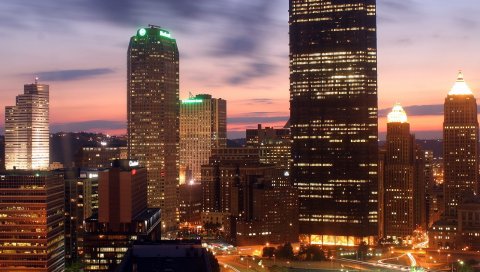 Город, ночь, городские огни, небоскребы