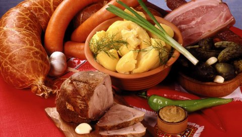 Колбаса, мясо, горчица, картофель, лук