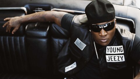 Молодой jeezy, каюта, автомобиль, тату, очки