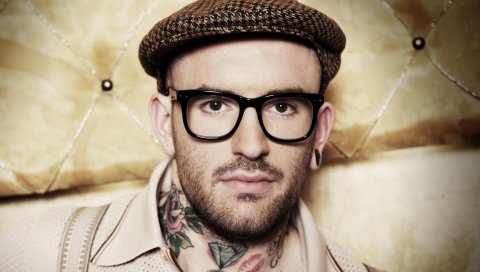 Ben saunders, cap, glasse, щетина, взгляд