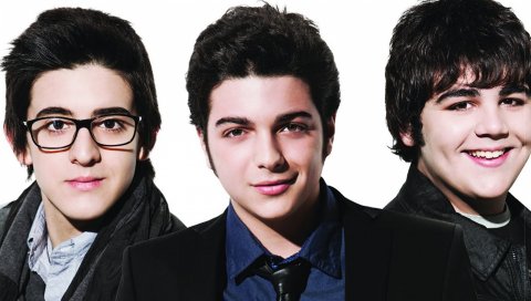 Il volo, очки, группа, улыбка, галстук