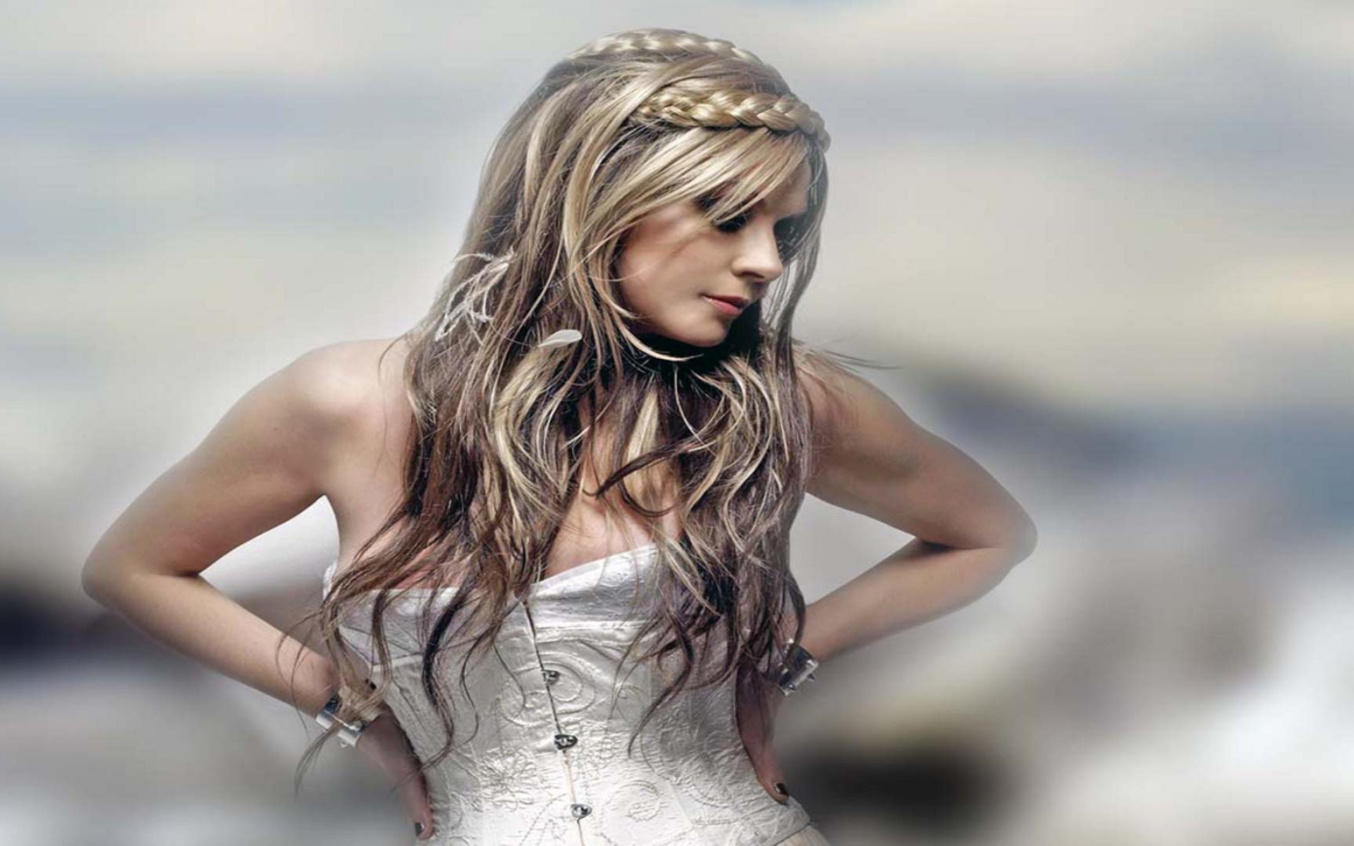 Картинки Sarah brightman, блондинка, платье, девушка, плечи фото и обои на рабочий стол