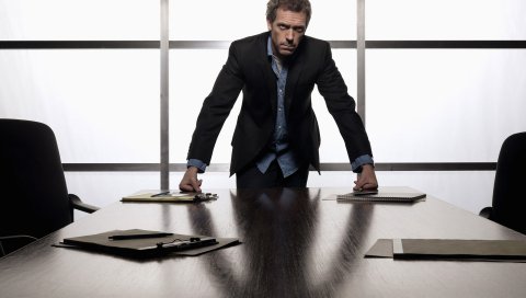 Hugh laurie, куртка, серьезная, стильная