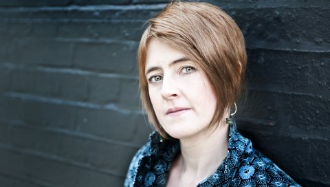 Karine polwart, свет, стрижка, взгляд, стена