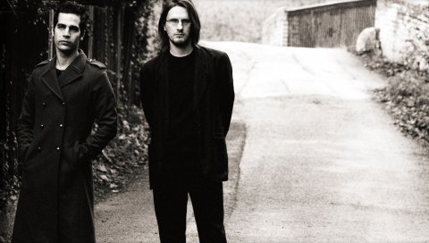 Blackfield, пальто, дорога, очки, группа