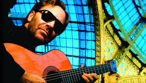 Al di meola, гитара, очки, щетина, окна