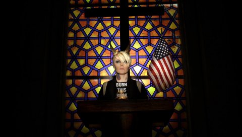 Otep, окно, блондинка, флаг, тату