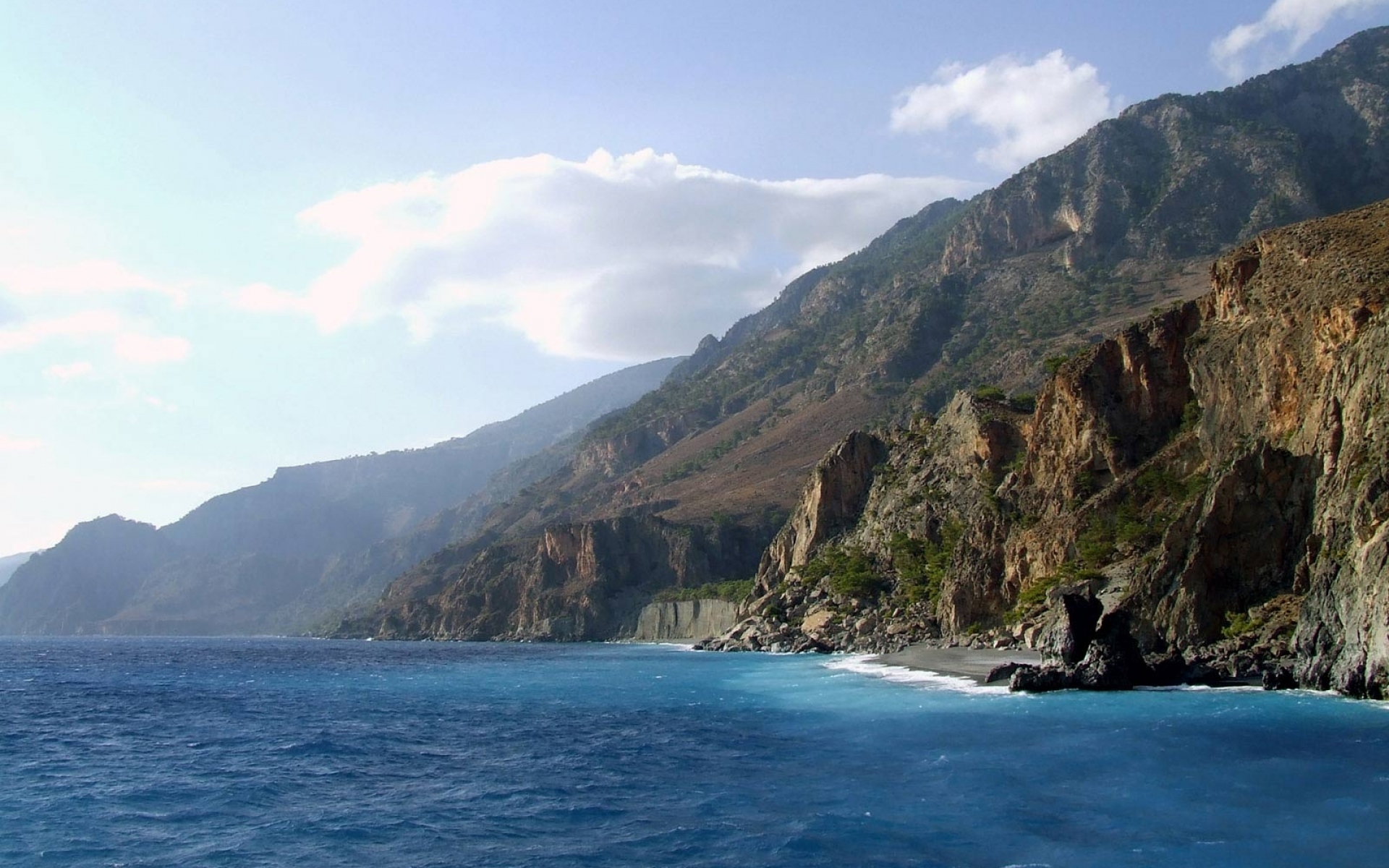 Картинки Скалы, побережье, горы, море, голубая вода, спокойный фото и обои на рабочий стол