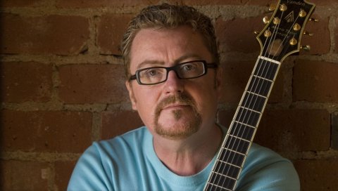 Martin taylor, лицо, борода, гитара, стена