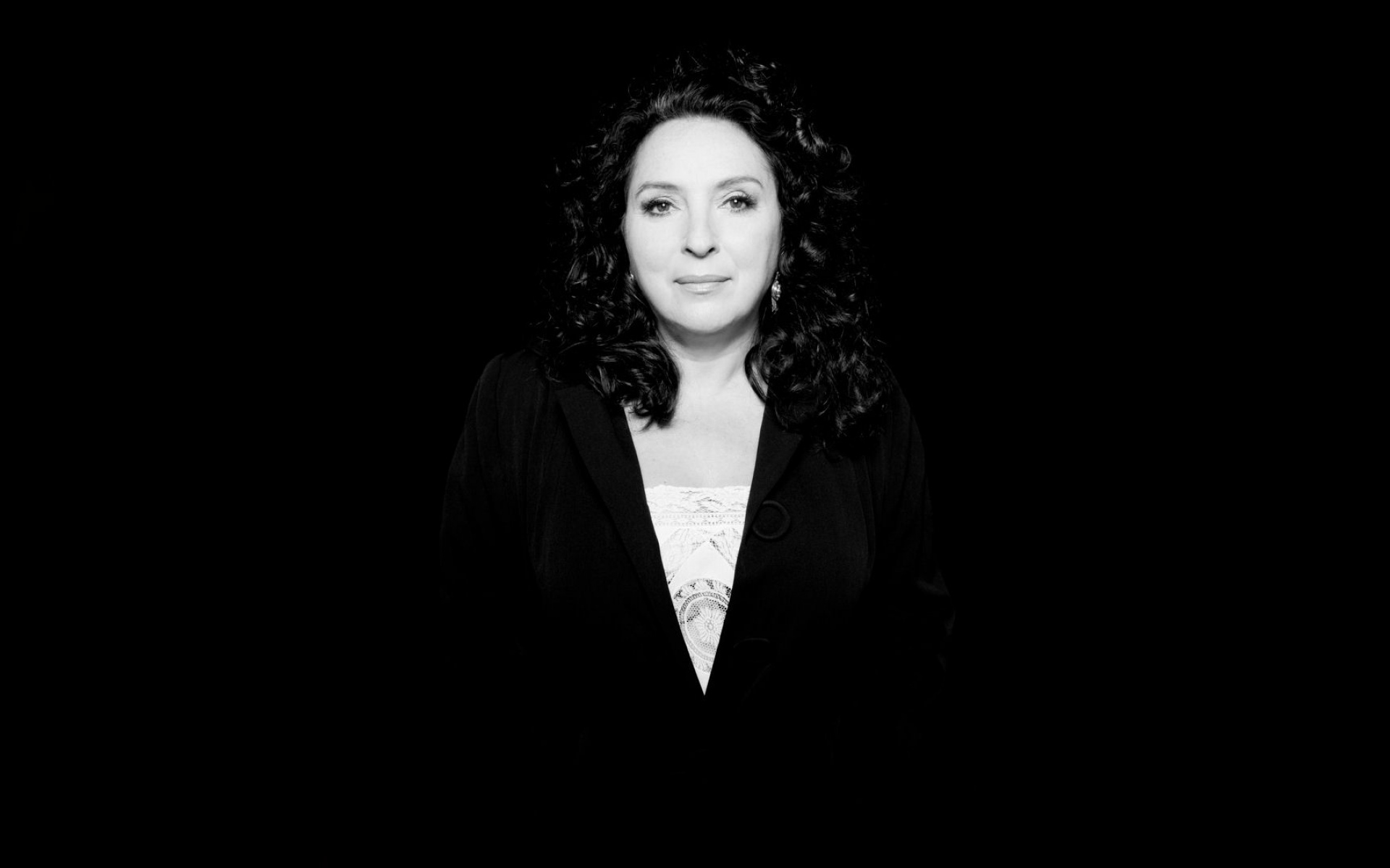 Картинки Martyna jakubowicz, куртка, стрижка, брюнетка, лицо фото и обои на рабочий стол