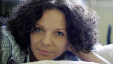 Ewa nawrot, стрижка, дневной свет, рубашка, лицо