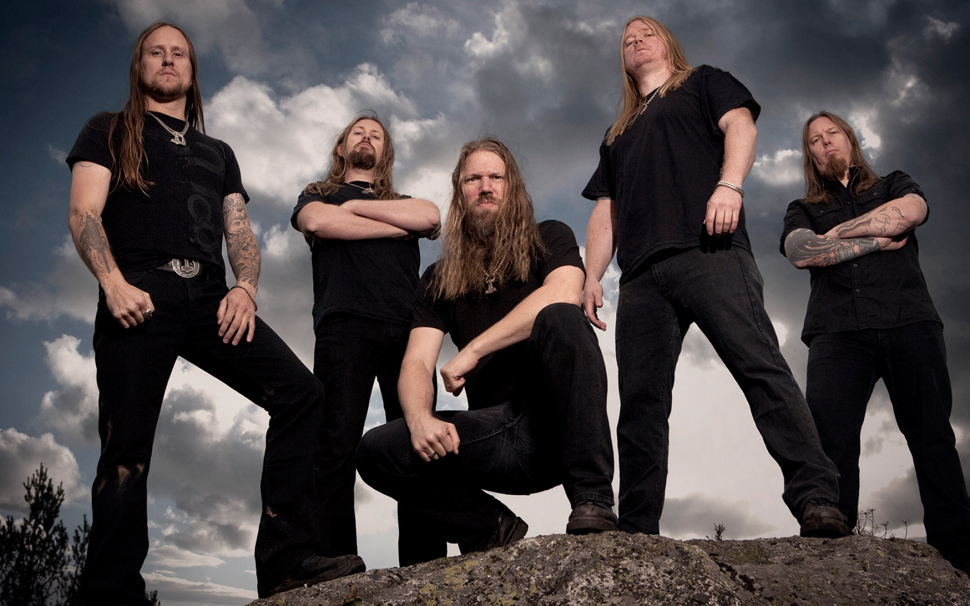 Картинки Amon amarth, небо, облака, тату, волосы фото и обои на рабочий стол