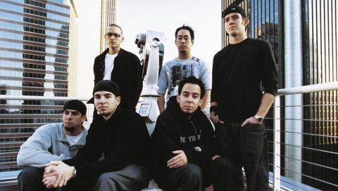 Linkin park, крыша, город, дома, группа