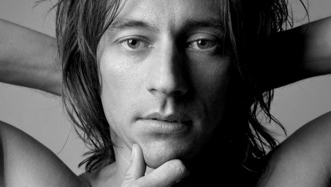 Bob sinclar, лицо, свет, руки, пальцы