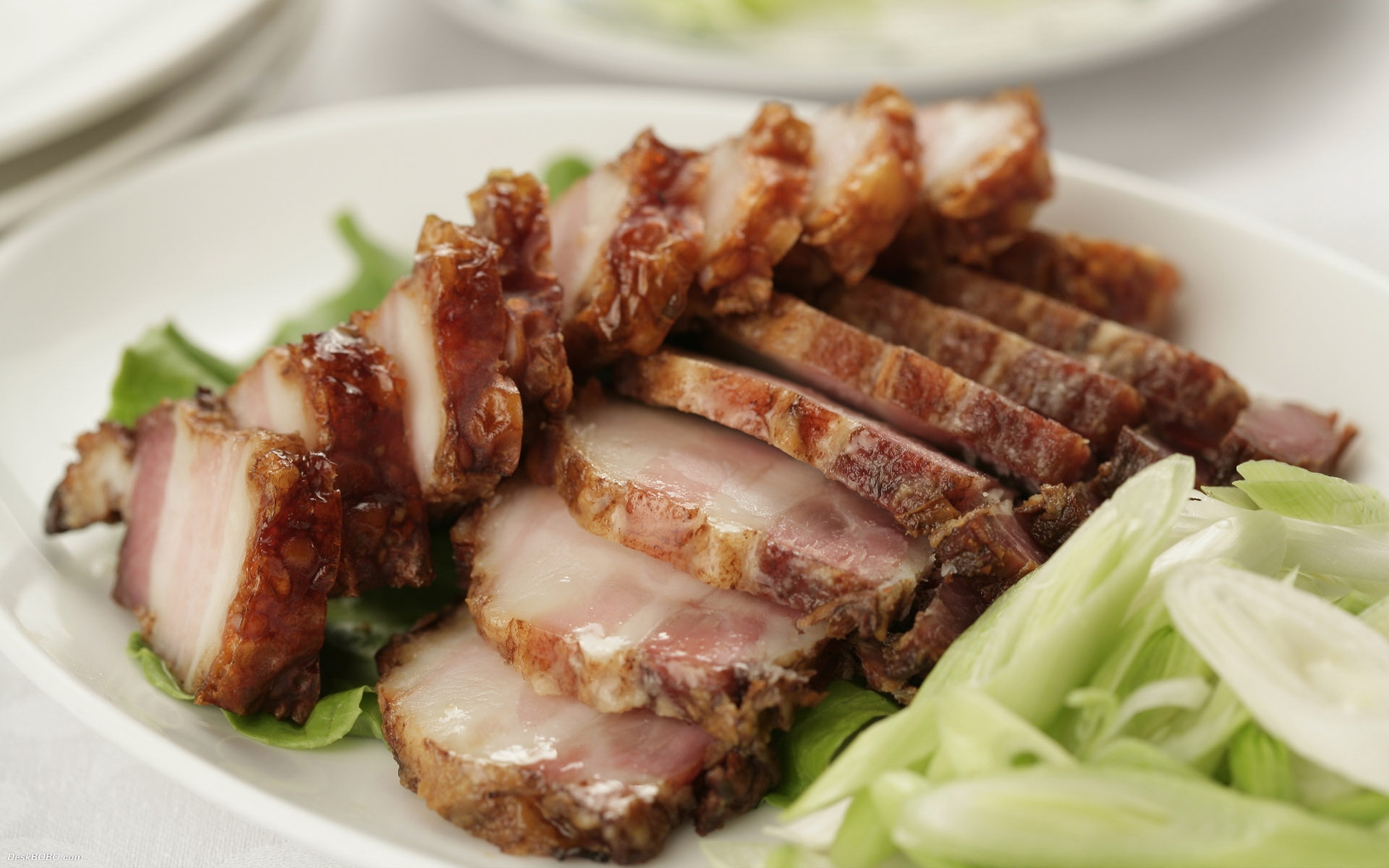 Картинки Жир, копченый, лук, мясо, ломтики фото и обои на рабочий стол