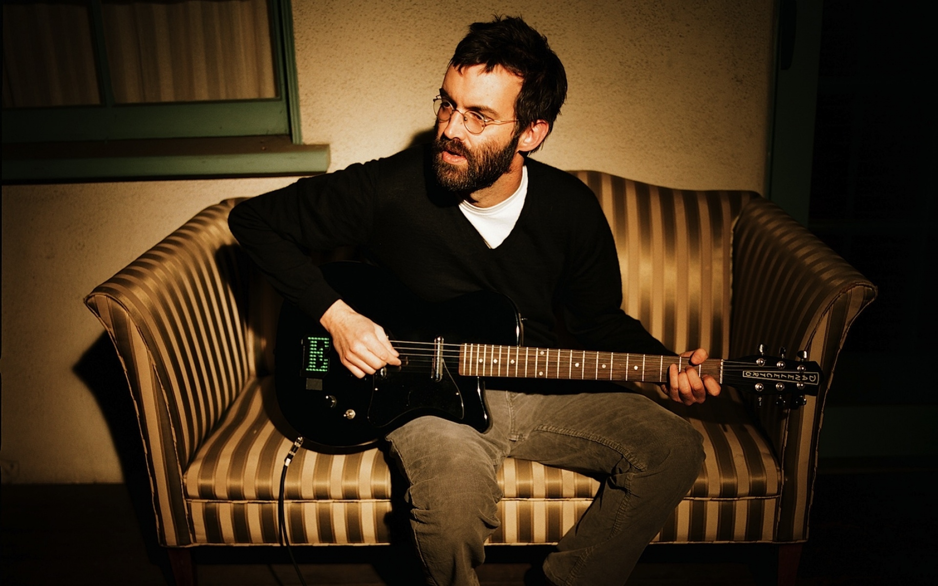 Диван песня. Марк Оливер Эверетт. Eels исполнитель. Eels группа группа eels. Eels 