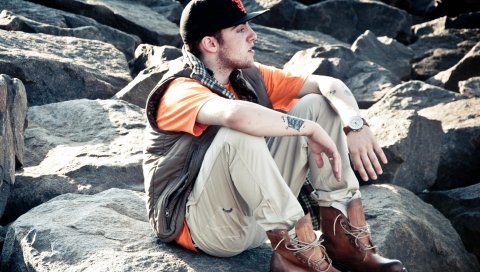 Mac miller, камни, обувь, кепка, солнце