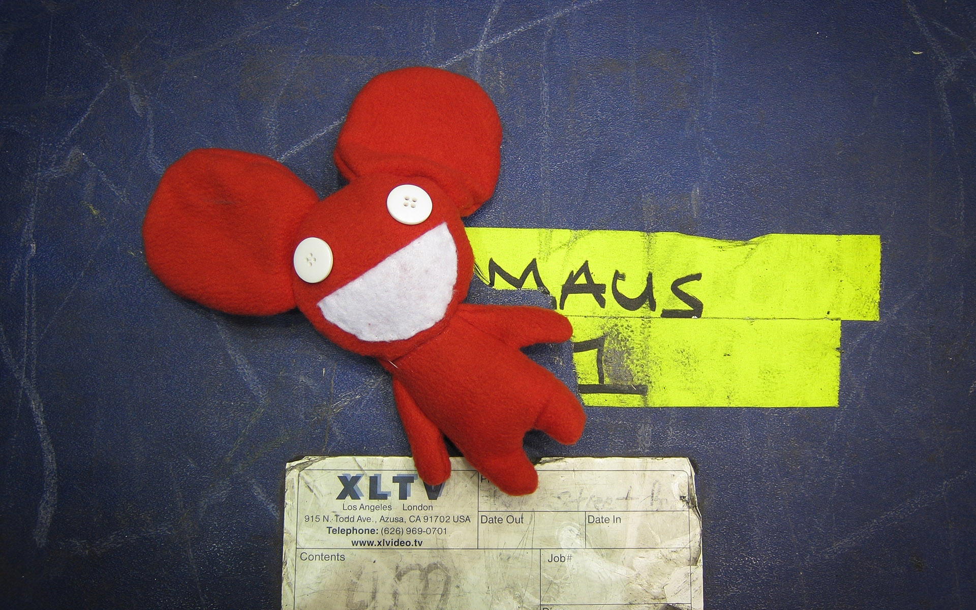 Картинки Deadmau5, мышь, игрушка, документы, улыбка фото и обои на рабочий стол