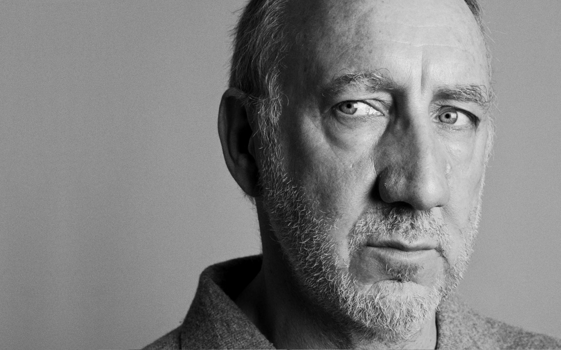 Картинки Pete townhend, щетина, взгляд, воротник, свет фото и обои на рабочий стол