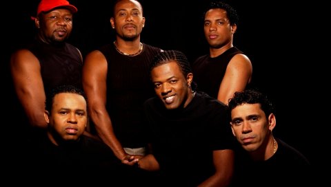 Grupo revelacao, mans, t-shirts, look, smile