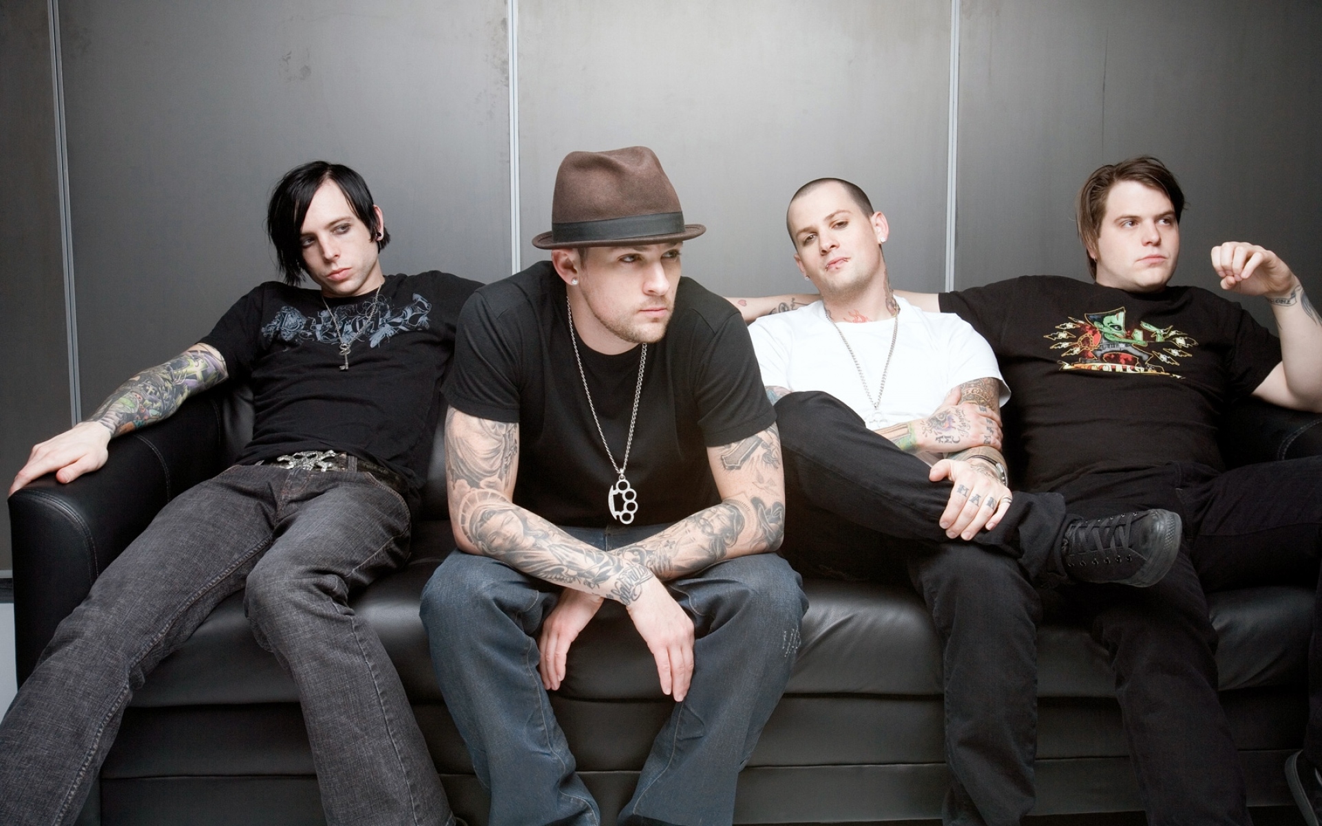 Get much better. Good Charlotte. Рок группа good Charlotte. Шарлотт группа. Good Charlotte барабанщик.