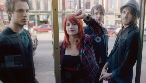 Paramore, улица, участники, стекло, город