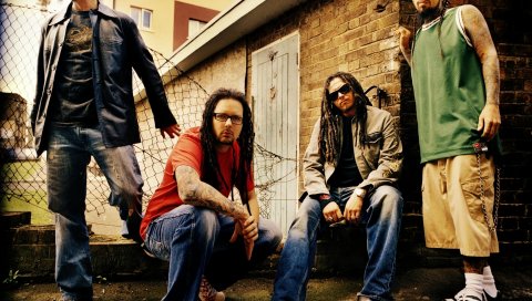 Korn, участники, улица, город, забор