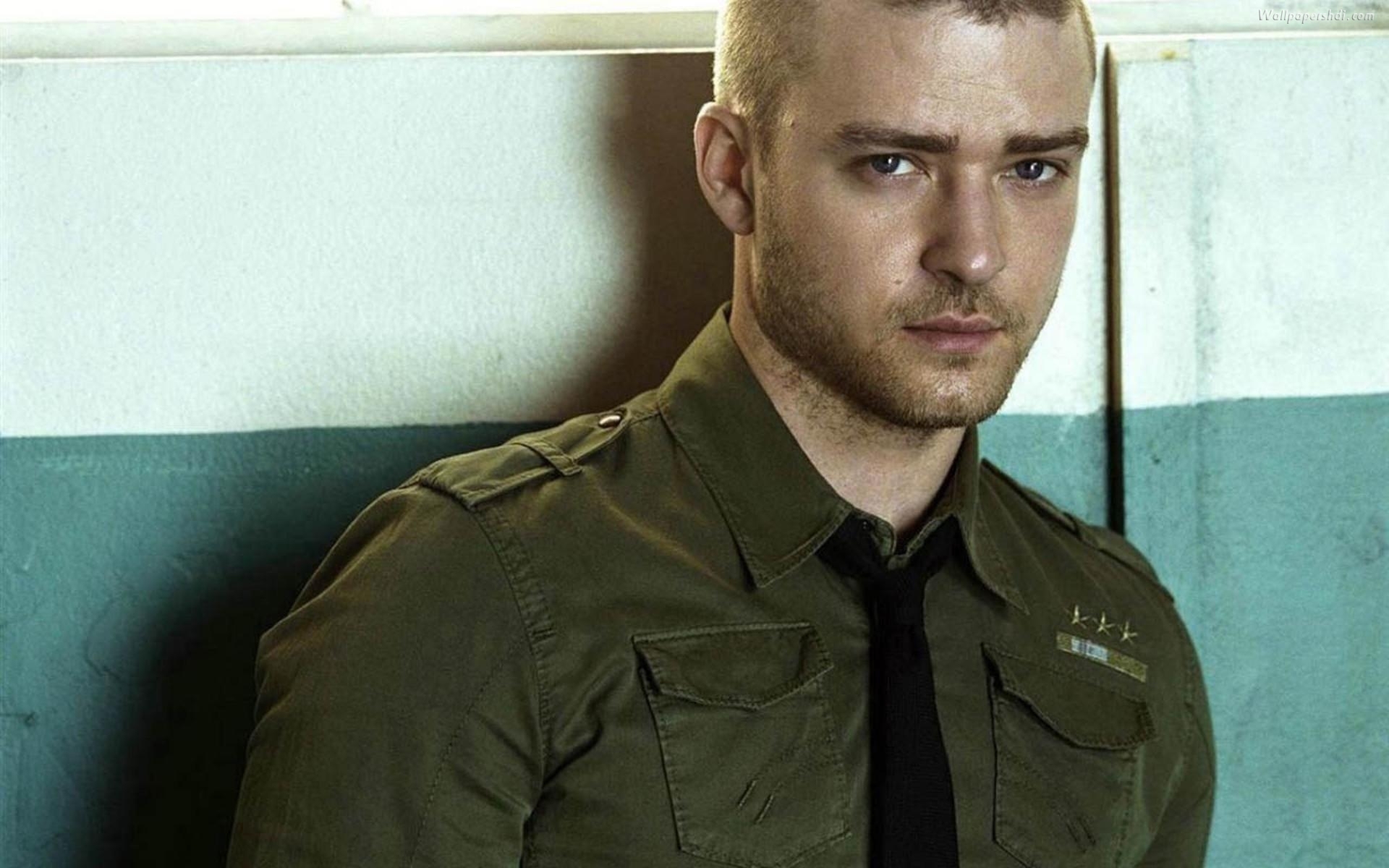 Картинки Justin timberlake, рубашка, звезды, галстук, стена фото и обои на рабочий стол