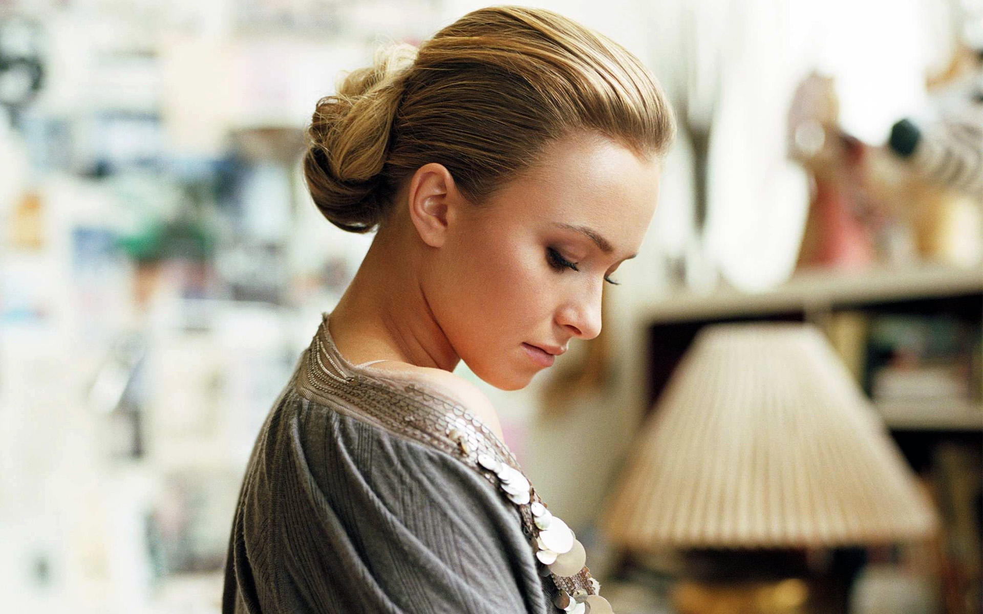 Картинки Hayden panettiere, свет, взгляд, ресницы, лицо фото и обои на рабочий стол