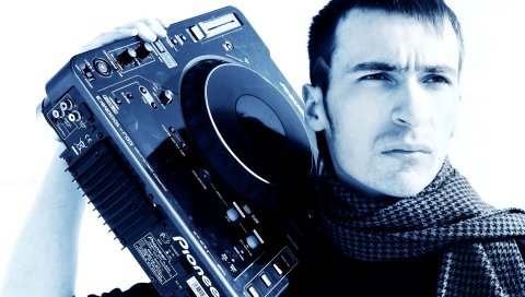 Dj loginoff, skarf, лицо, взгляд, панель