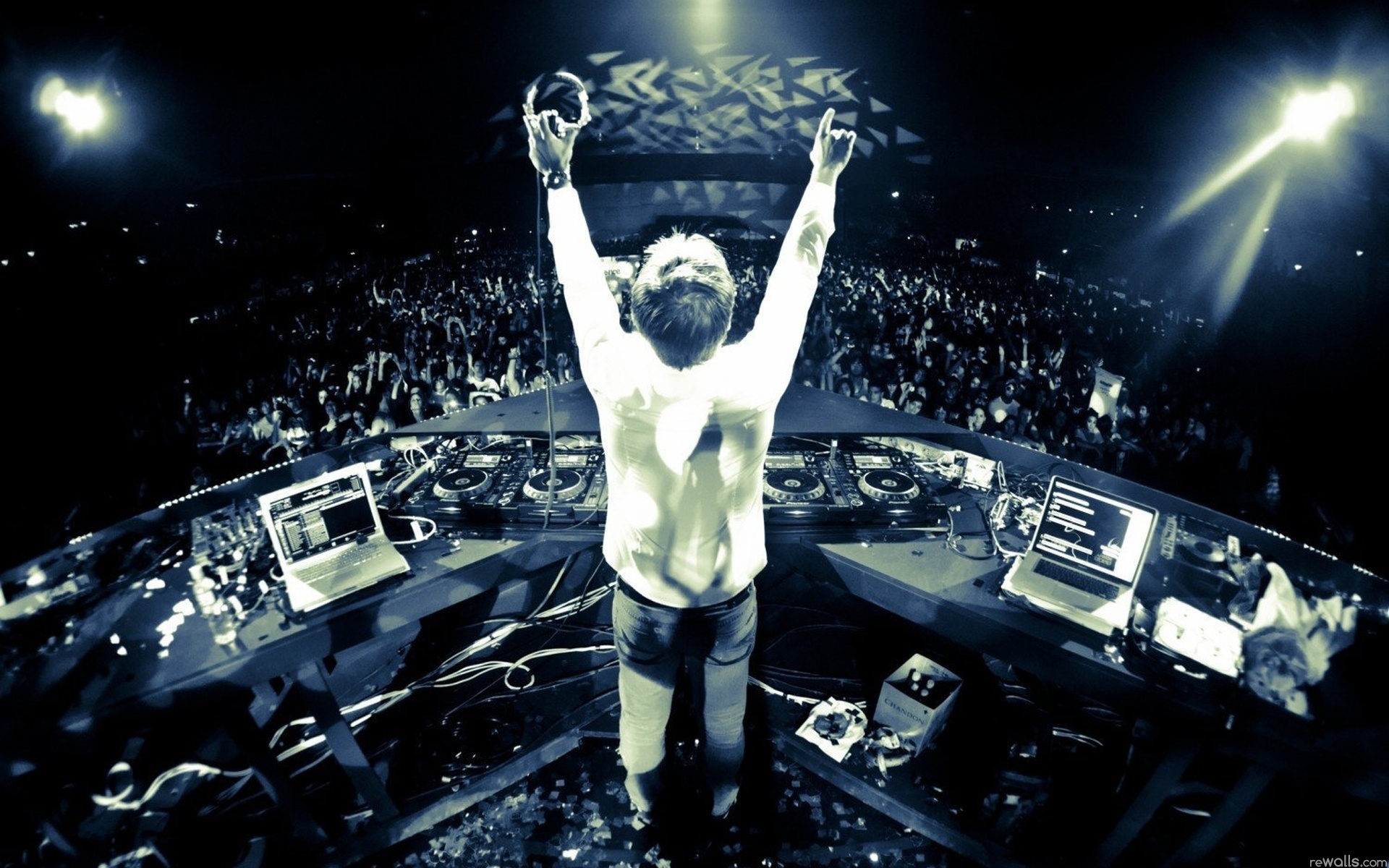 Картинки Armin van buuren, сцена, веселье, свет, техника фото и обои на рабочий стол