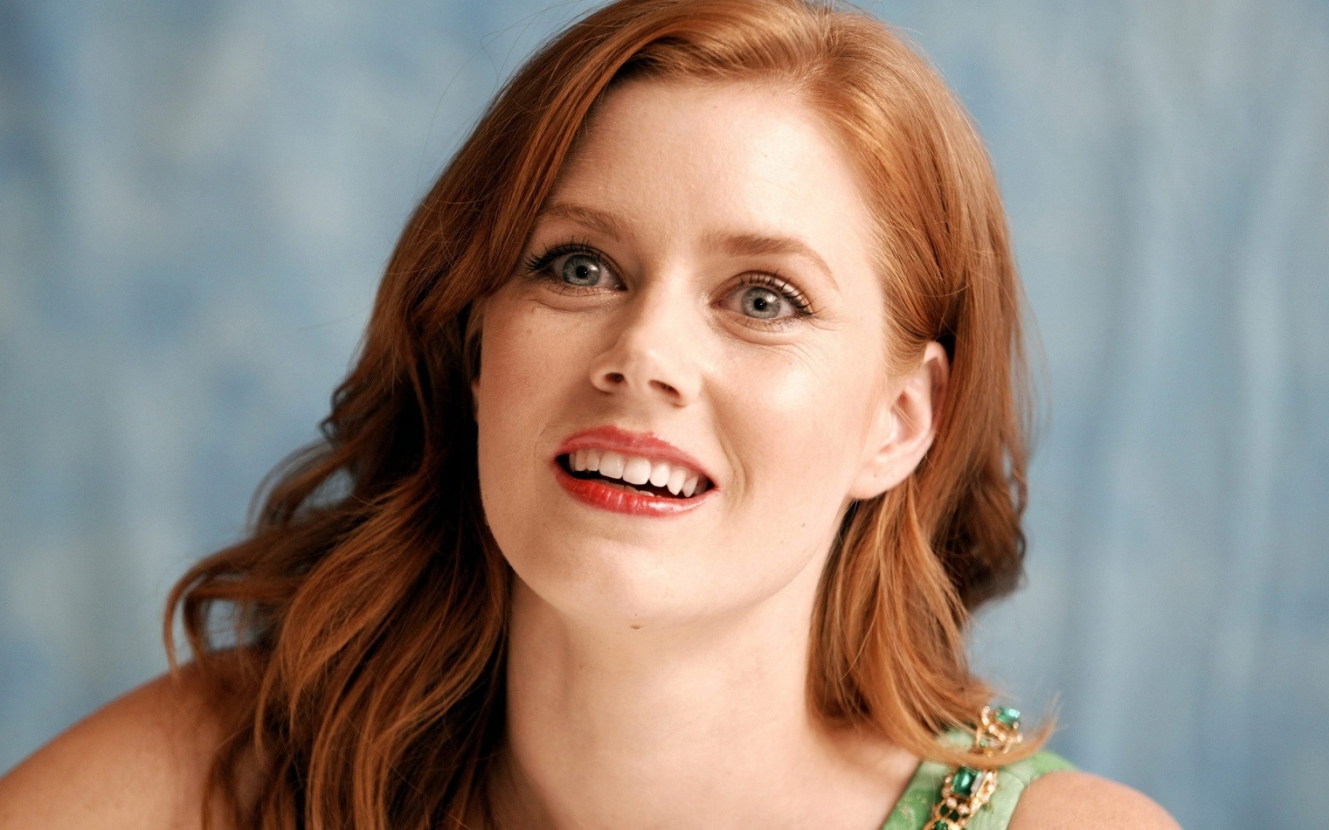 Картинки Amy adams, взгляд, девушка фото и обои на рабочий стол