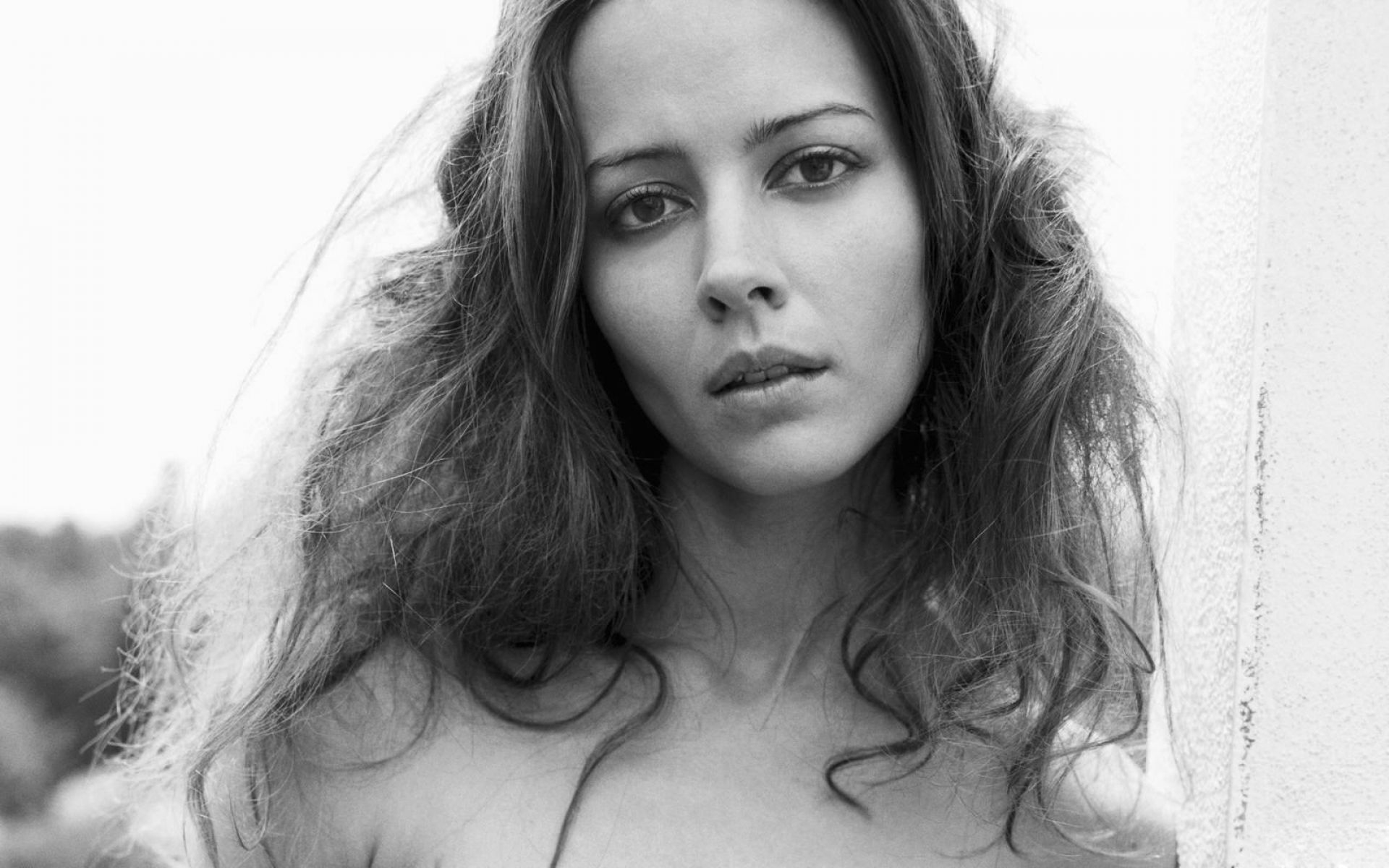 Картинки Amy acker, волосы, черный белый, лицо фото и обои на рабочий стол