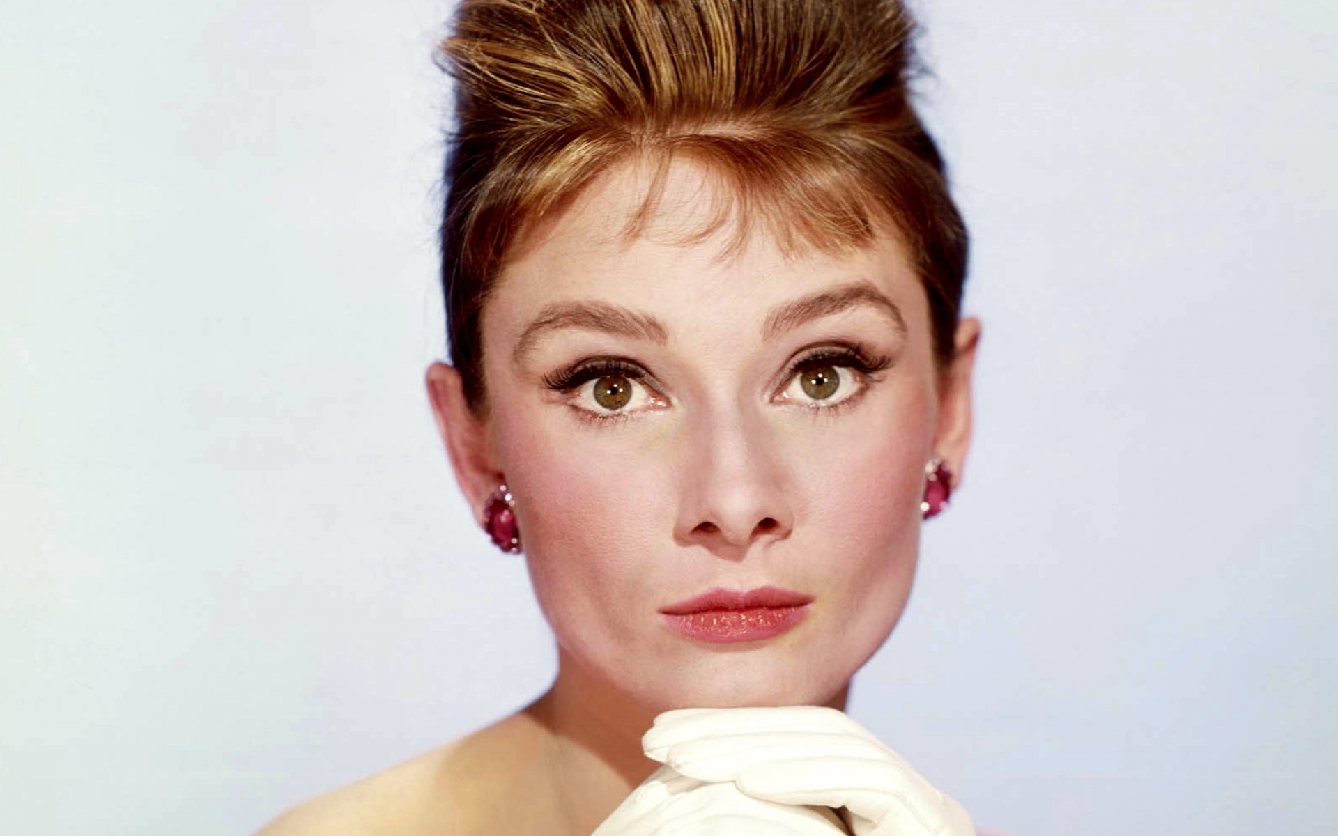 Картинки Завтрак в тиффани, audrey hepburn, holly golightly, лицо фото и обои на рабочий стол
